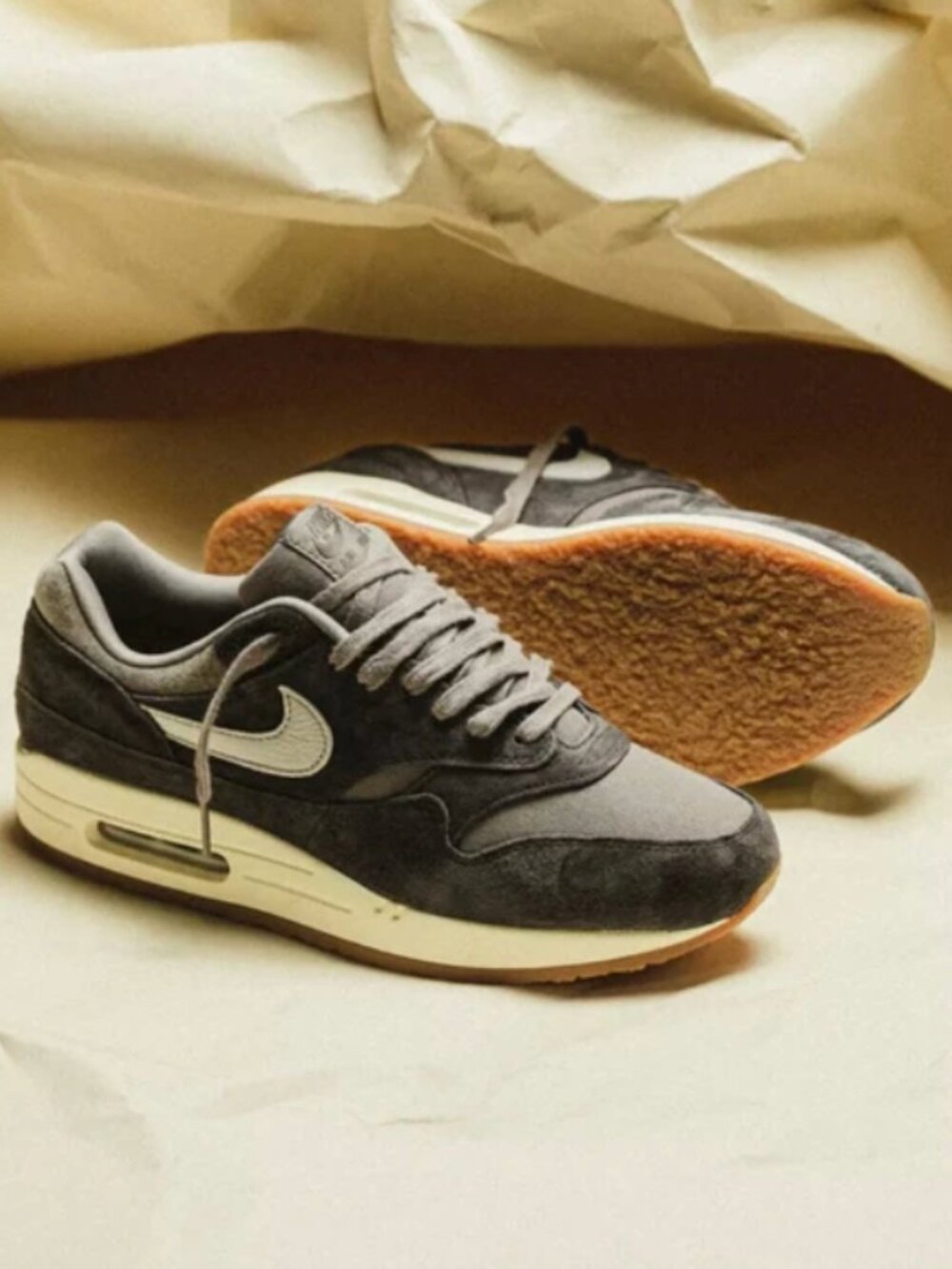Nike Air Max 1 Crepe Soft Grey Sneaker Women's 9.5 / Men's 8